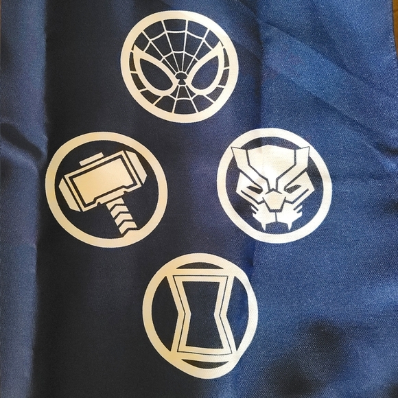Marvel superhero banner (NWOT) - Picture 3 of 5